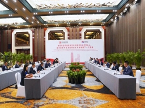印尼对华合作牵头人、海洋与投资统筹部长卢胡特一行到中国巨石调研